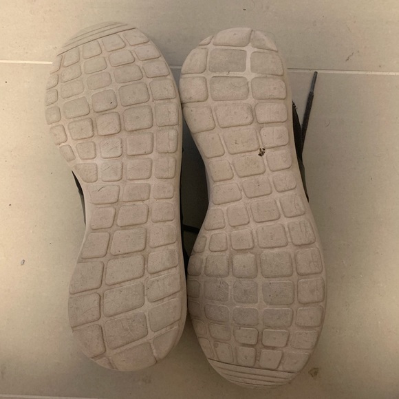 Zara sneakers - Picture 3 of 3